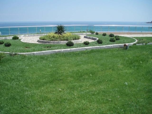 Black Sea Paradise Hotel โซโซโปล ภายนอก รูปภาพ