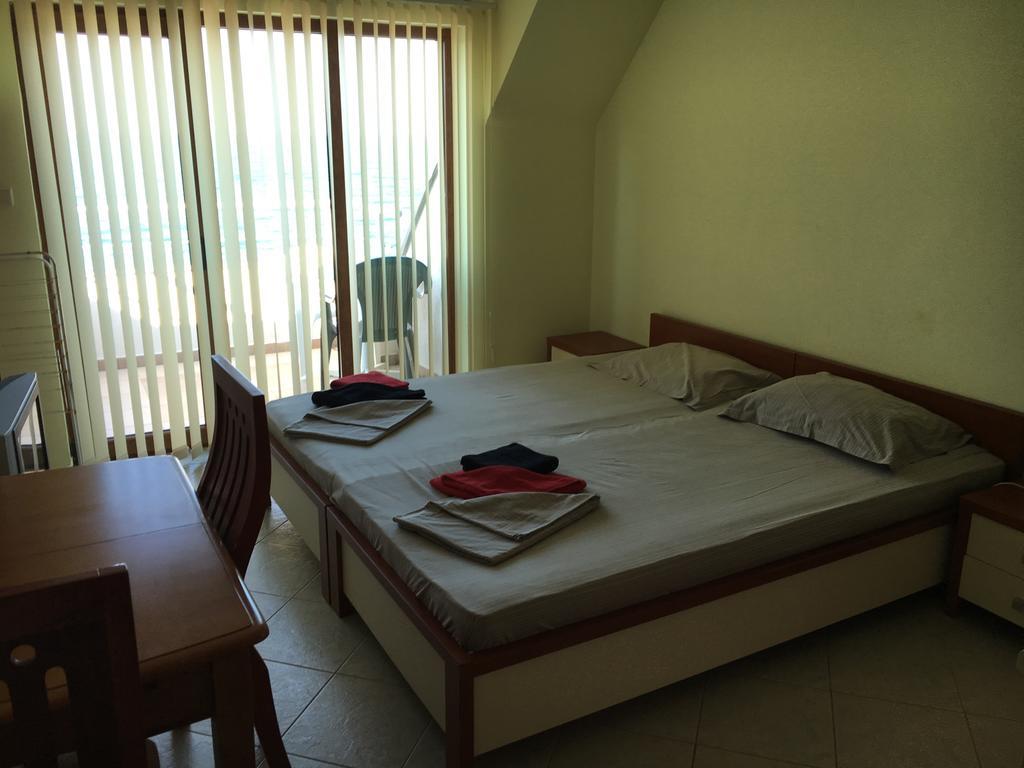 Black Sea Paradise Hotel โซโซโปล ภายนอก รูปภาพ