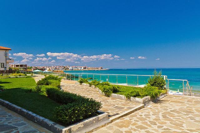 Black Sea Paradise Hotel โซโซโปล ภายนอก รูปภาพ