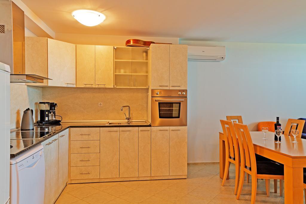 Black Sea Paradise Hotel โซโซโปล ภายนอก รูปภาพ