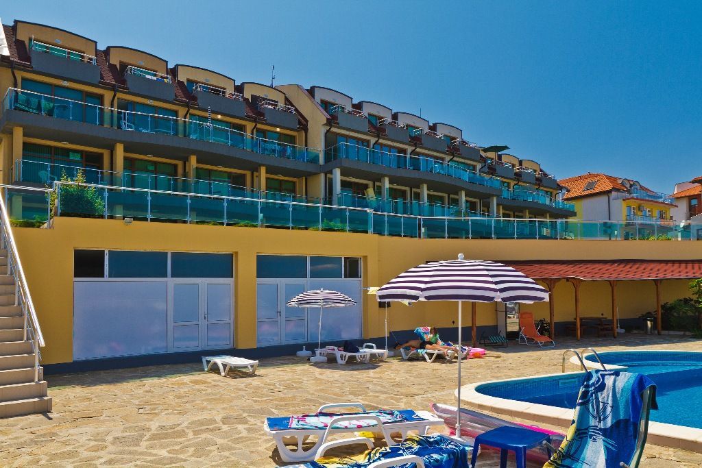 Black Sea Paradise Hotel โซโซโปล ภายนอก รูปภาพ