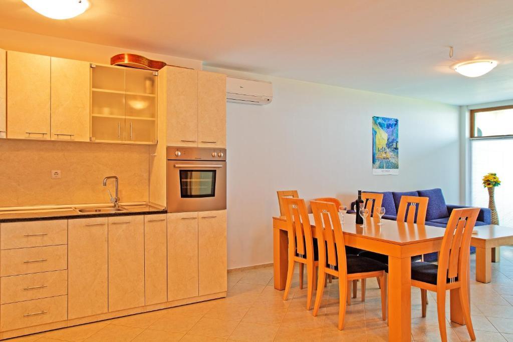 Black Sea Paradise Hotel โซโซโปล ภายนอก รูปภาพ